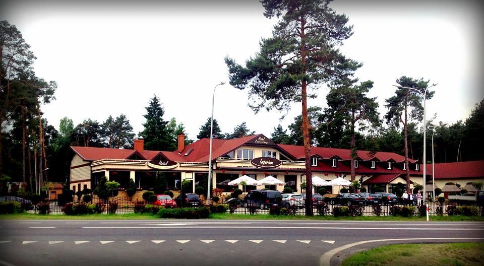 Imperium - Hotel Restauracja Firlej Exterior photo